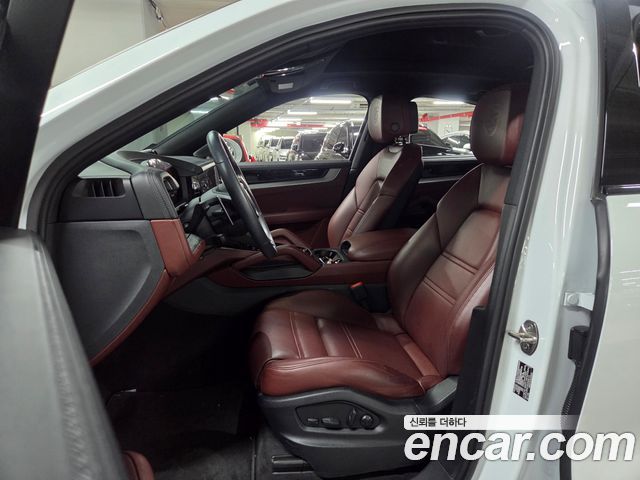 Porsche Cayenne 2024 — photo 10