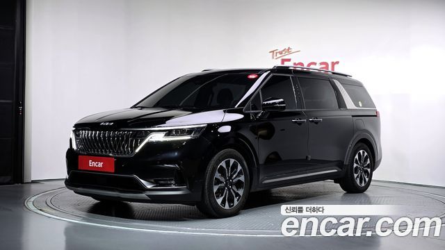 Kia Canival 2022 — photo 1