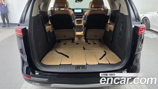 Kia Canival 2022 — photo 26