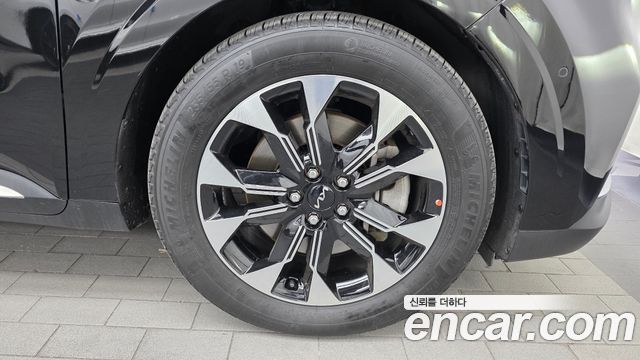 Kia Canival 2022 — photo 7