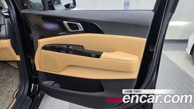 Kia Canival 2022 — photo 15