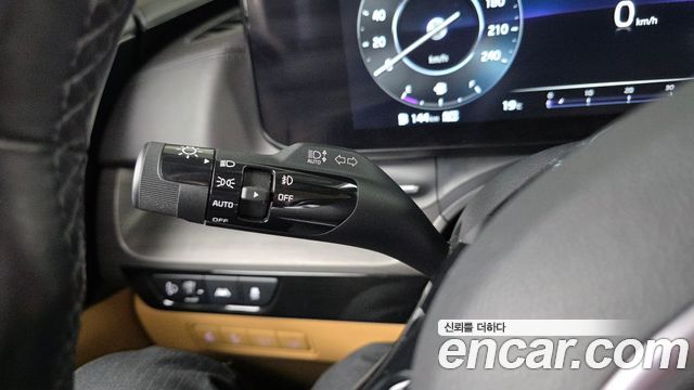 Kia Canival 2022 — photo 30