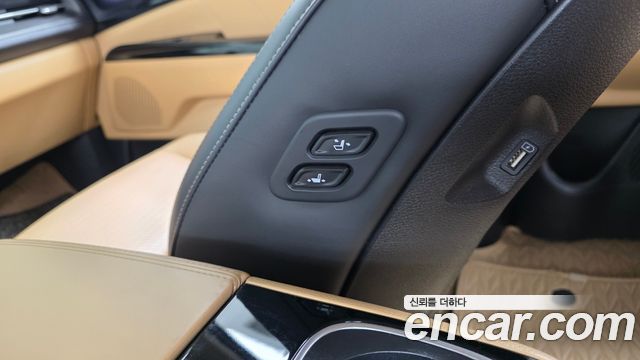Kia Canival 2022 — photo 31