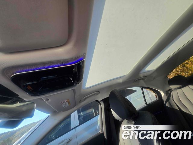 Mercedes-Benz E-Class 2025 — photo 5