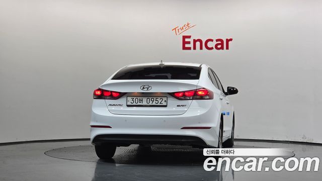 Hyundai AVANTE 2016 — photo 4