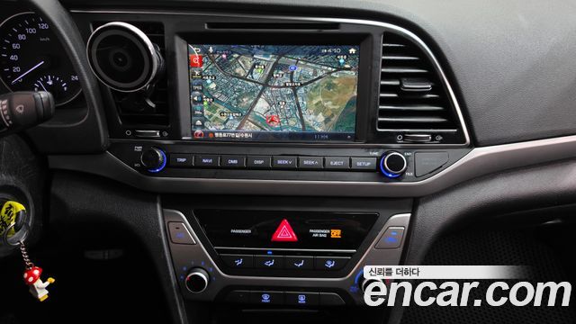 Hyundai AVANTE 2016 — photo 19