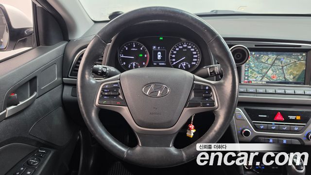 Hyundai AVANTE 2016 — photo 20
