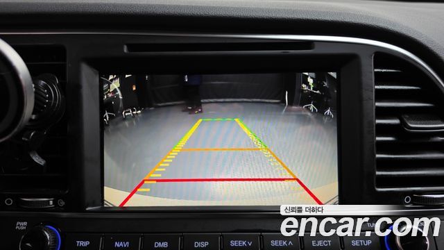 Hyundai AVANTE 2016 — photo 21