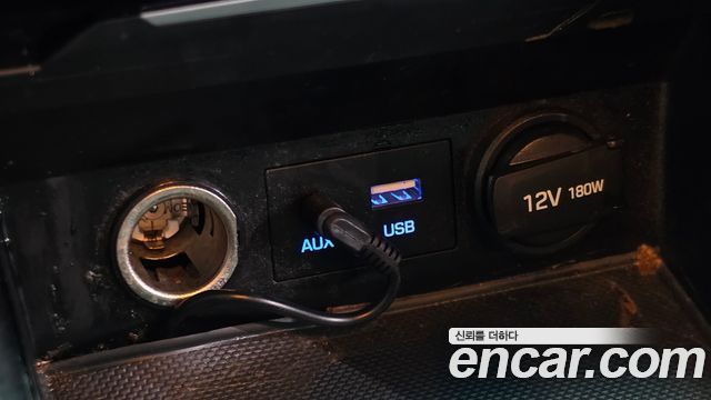 Hyundai AVANTE 2016 — photo 30