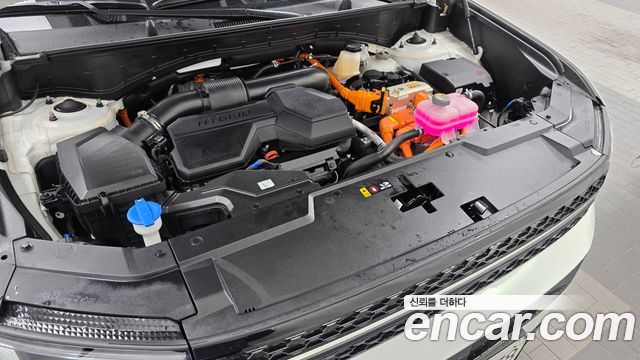 Hyundai Santafe 2025 — photo 6