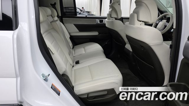 Hyundai Santafe 2025 — photo 17