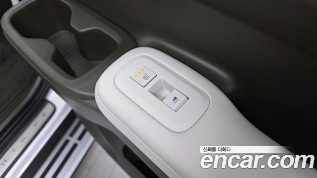 Hyundai Santafe 2025 — photo 24
