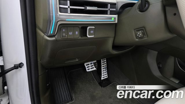 Hyundai Santafe 2025 — photo 32
