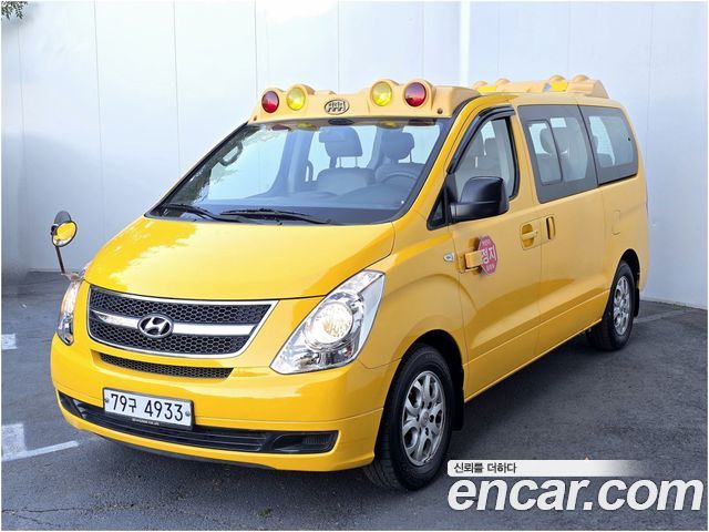 Hyundai Starex 2015 — photo 1