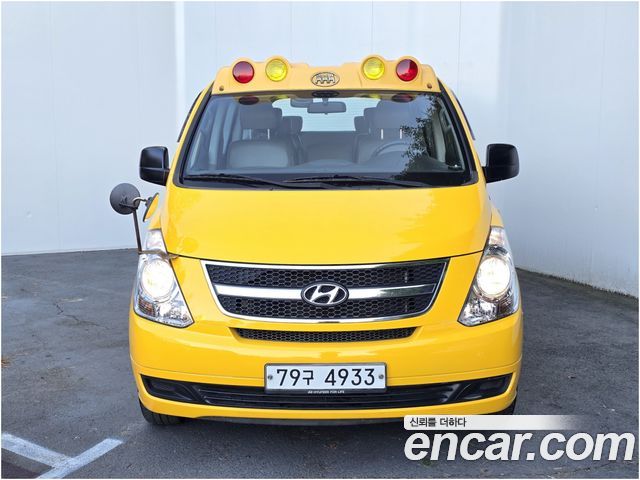Hyundai Starex 2015 — photo 2