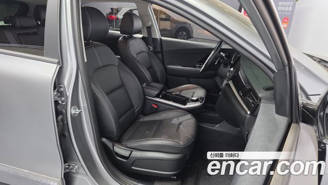 Kia Niro 2022 — photo 17