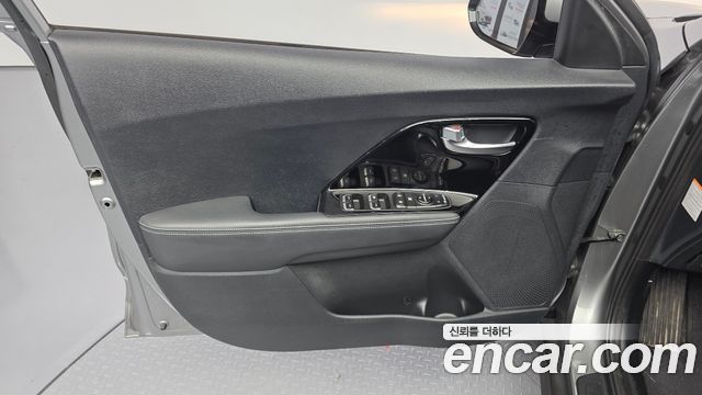 Kia Niro 2022 — photo 14