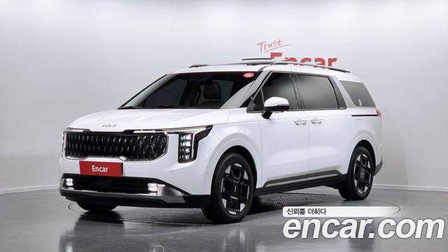 Kia Canival 2025 — photo 1