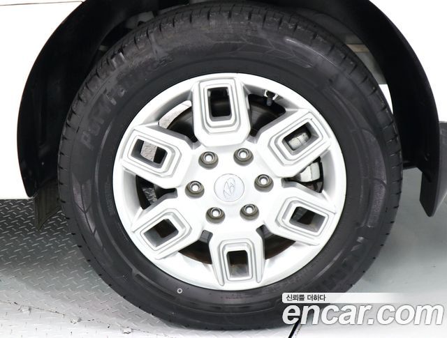Hyundai Staria 2024 — photo 5