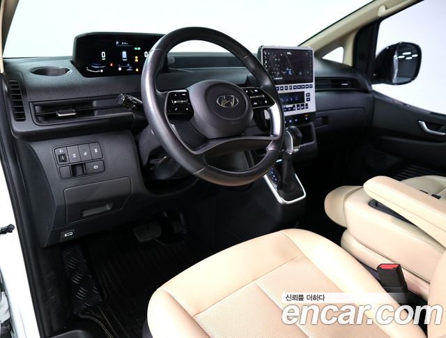 Hyundai Staria 2024 — photo 7