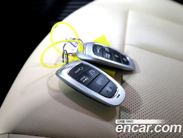Hyundai Staria 2024 — photo 18