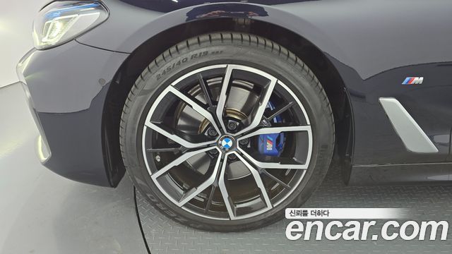 BMW 5-Series 2023 — photo 5