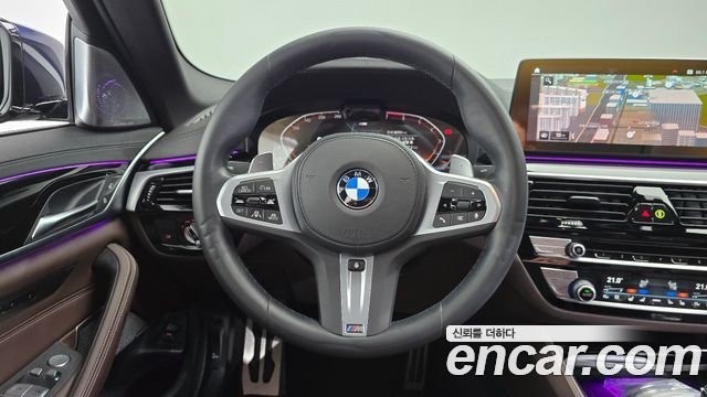 BMW 5-Series 2023 — photo 19