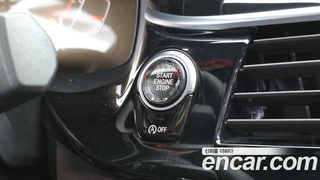 BMW 5-Series 2023 — photo 26