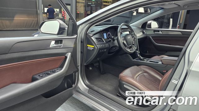 Hyundai Sonata 2017 — photo 13