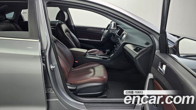 Hyundai Sonata 2017 — photo 17