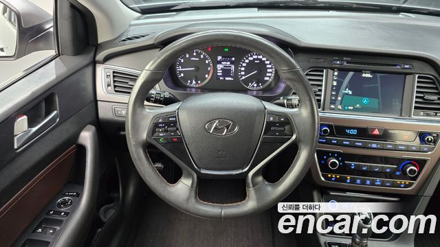 Hyundai Sonata 2017 — photo 19