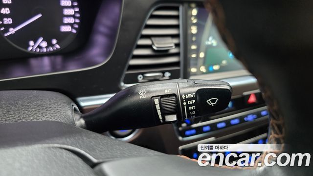 Hyundai Sonata 2017 — photo 25