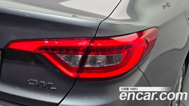 Hyundai Sonata 2017 — photo 9