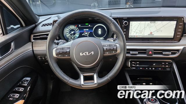 Kia K5 2023 — photo 13