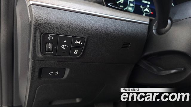Kia K5 2023 — photo 16