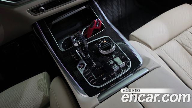 BMW X7 2021 — photo 12