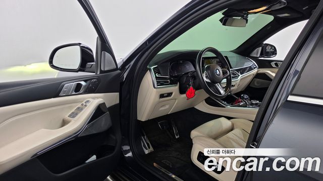 BMW X7 2021 — photo 13