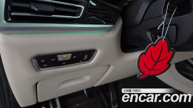 BMW X7 2021 — photo 25