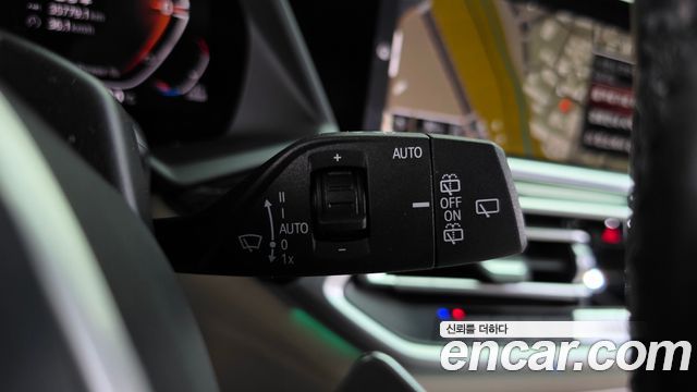 BMW X7 2021 — photo 26
