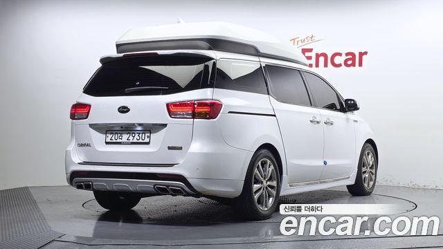 Kia Canival 2016 — photo 2