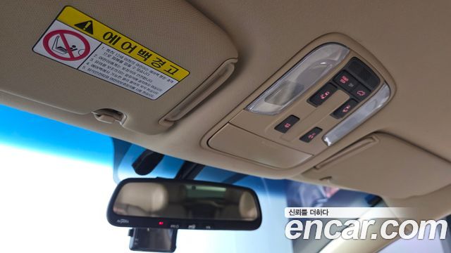 Kia Canival 2016 — photo 19