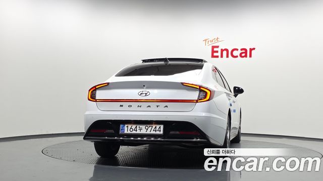 Hyundai Sonata 2022 — photo 4