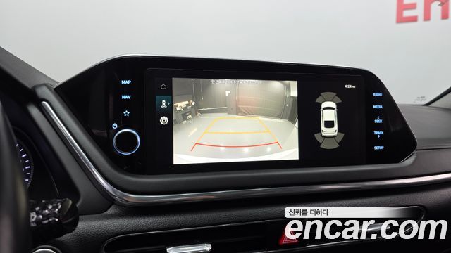 Hyundai Sonata 2022 — photo 21