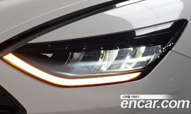 Hyundai Sonata 2022 — photo 8
