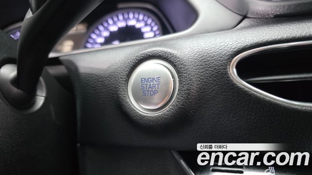 Hyundai Sonata 2022 — photo 27