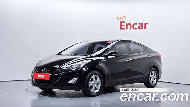 Hyundai AVANTE 2013 — photo 1