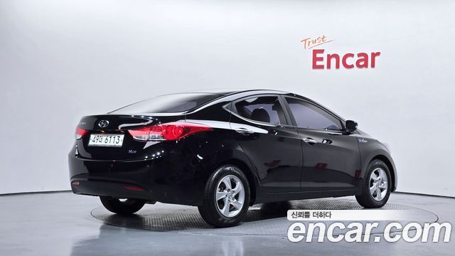 Hyundai AVANTE 2013 — photo 2