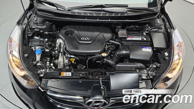 Hyundai AVANTE 2013 — photo 6