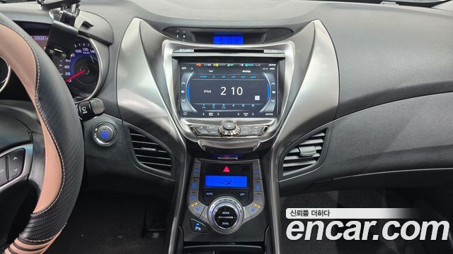 Hyundai AVANTE 2013 — photo 20