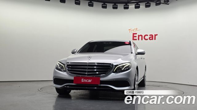 Mercedes-Benz E-Class 2017 — photo 3